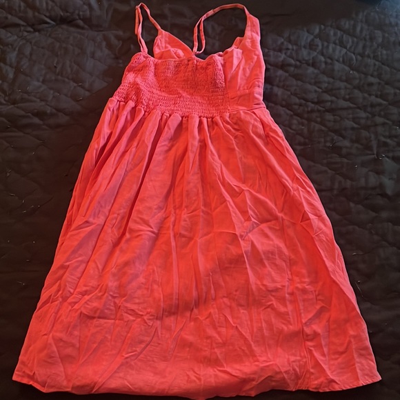 Woman’s pink dress like new! Size medium brand name Fancyinn! - Picture 2 of 4